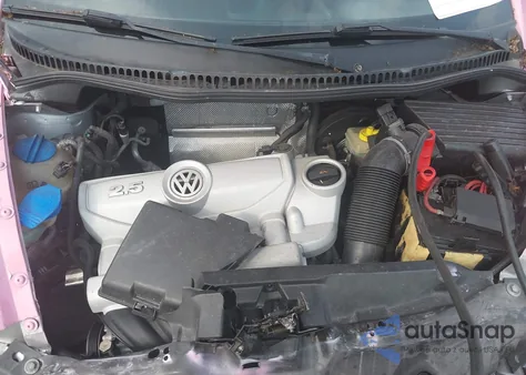 2006 Volkswagen New Beetle 2.5 из США, поврежденный, VIN 3VWSF31Y16M300470